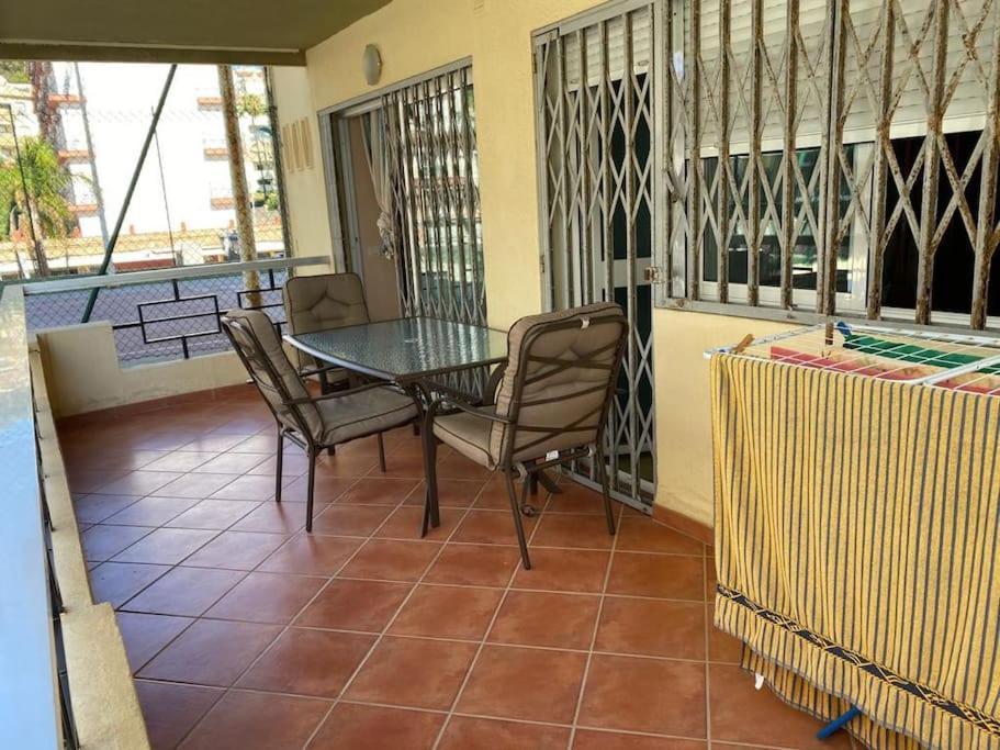 Magnifico Apartamento En La Carihuela, Torremolino Torremolinos Kültér fotó
