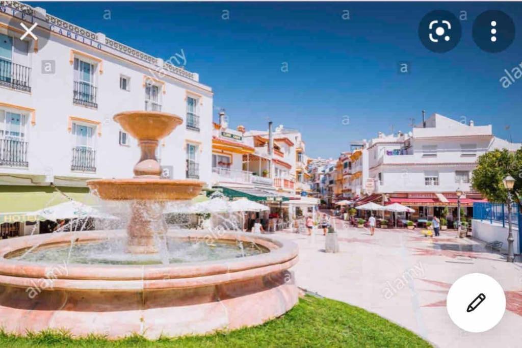 Magnifico Apartamento En La Carihuela, Torremolino Torremolinos Kültér fotó
